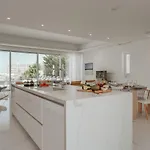 וילה Beachfront Blue Waves
