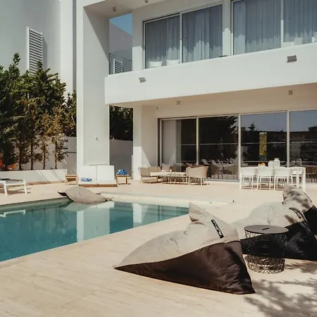 Beachfront Blue Waves Villa Protaras