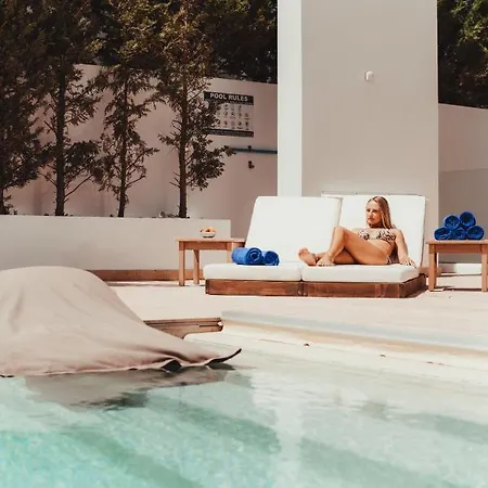 Beachfront Blue Waves Villa Protaras