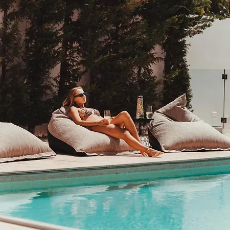 Villa Beachfront Blue Waves *