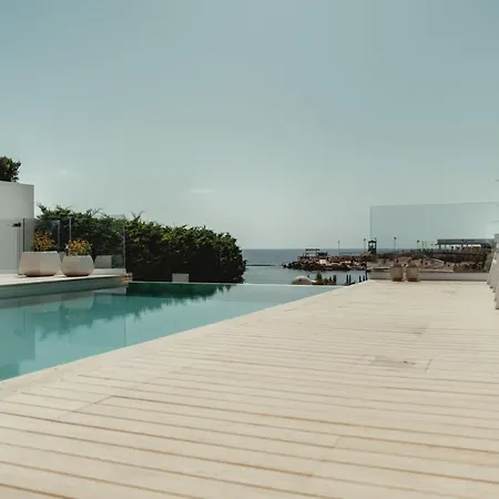 Beachfront Blue Waves Villa