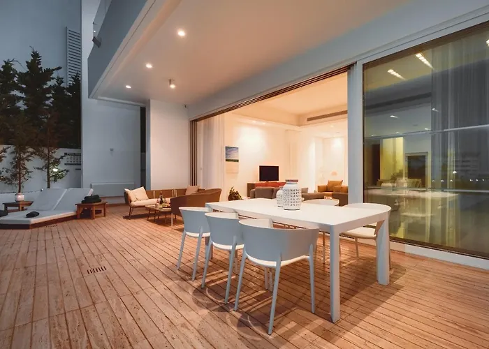 Beachfront Blue Waves Villa Protaras