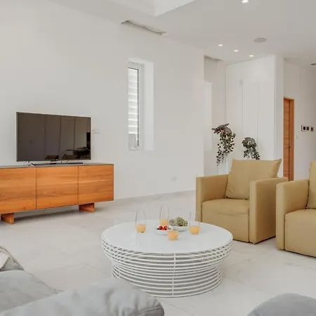 Beachfront Blue Waves ヴィラ